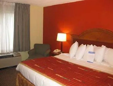Baymont By Wyndham Hotel